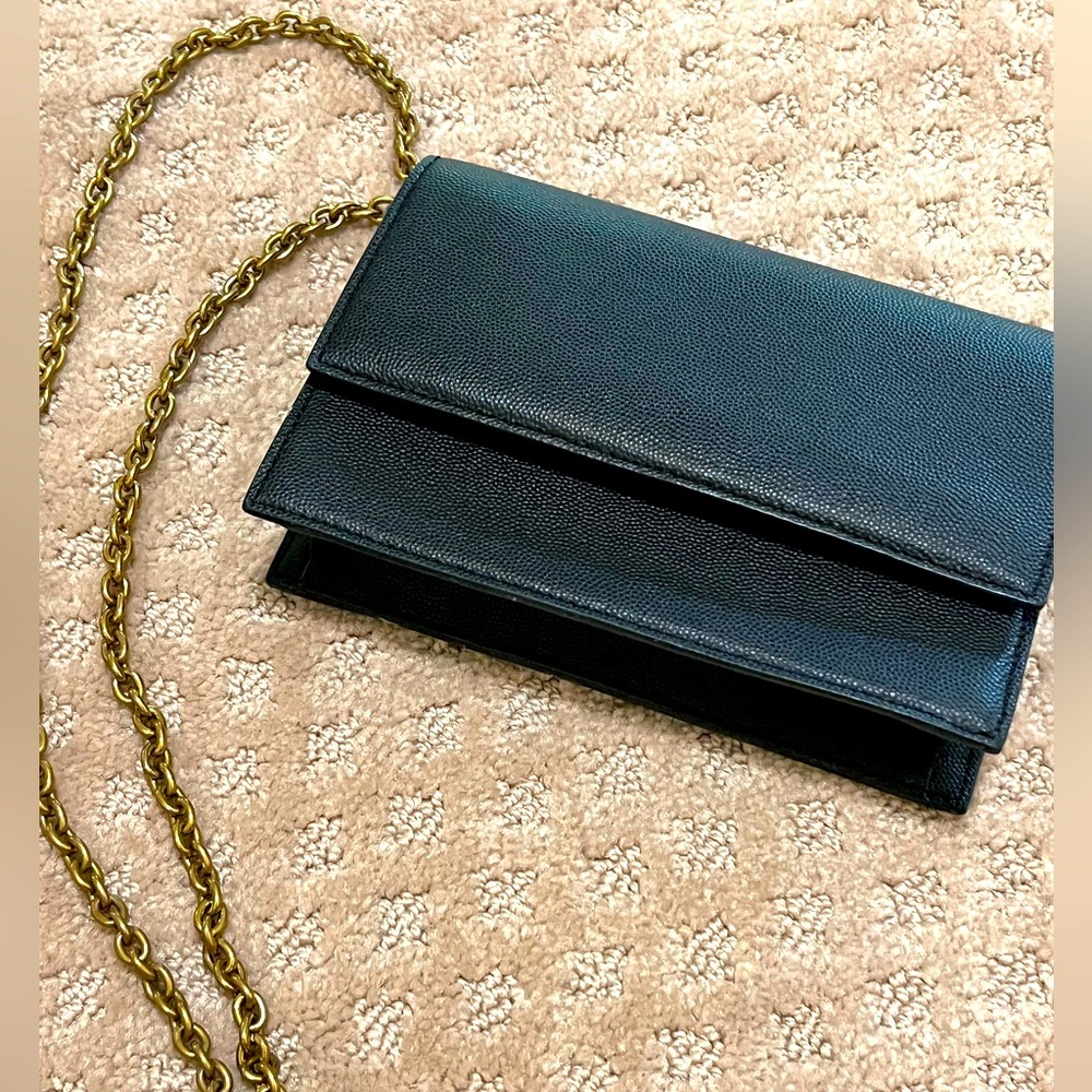 J.Crew black pebbled leather crossbody with chain